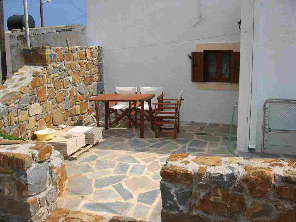 picture of garden-side terasse at Melina Rooms