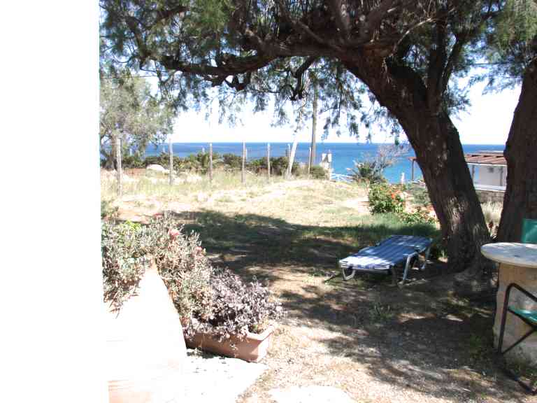 picture with garden of Melina Apartment