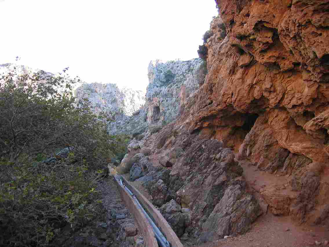 picture of water pipe inside Death's Gorge